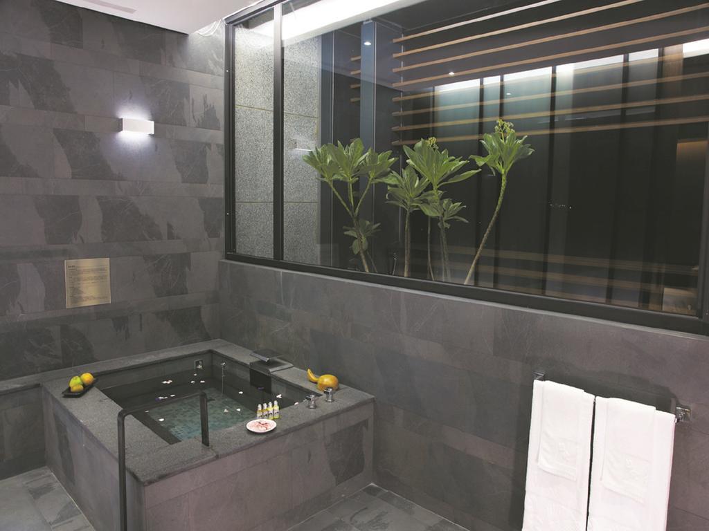 The Sun Hot Spring & Resort Taichung Exteriör bild